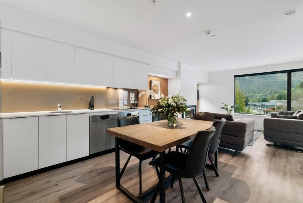 Coronet Base At La Residence Du Parc Queenstown Bagian luar foto