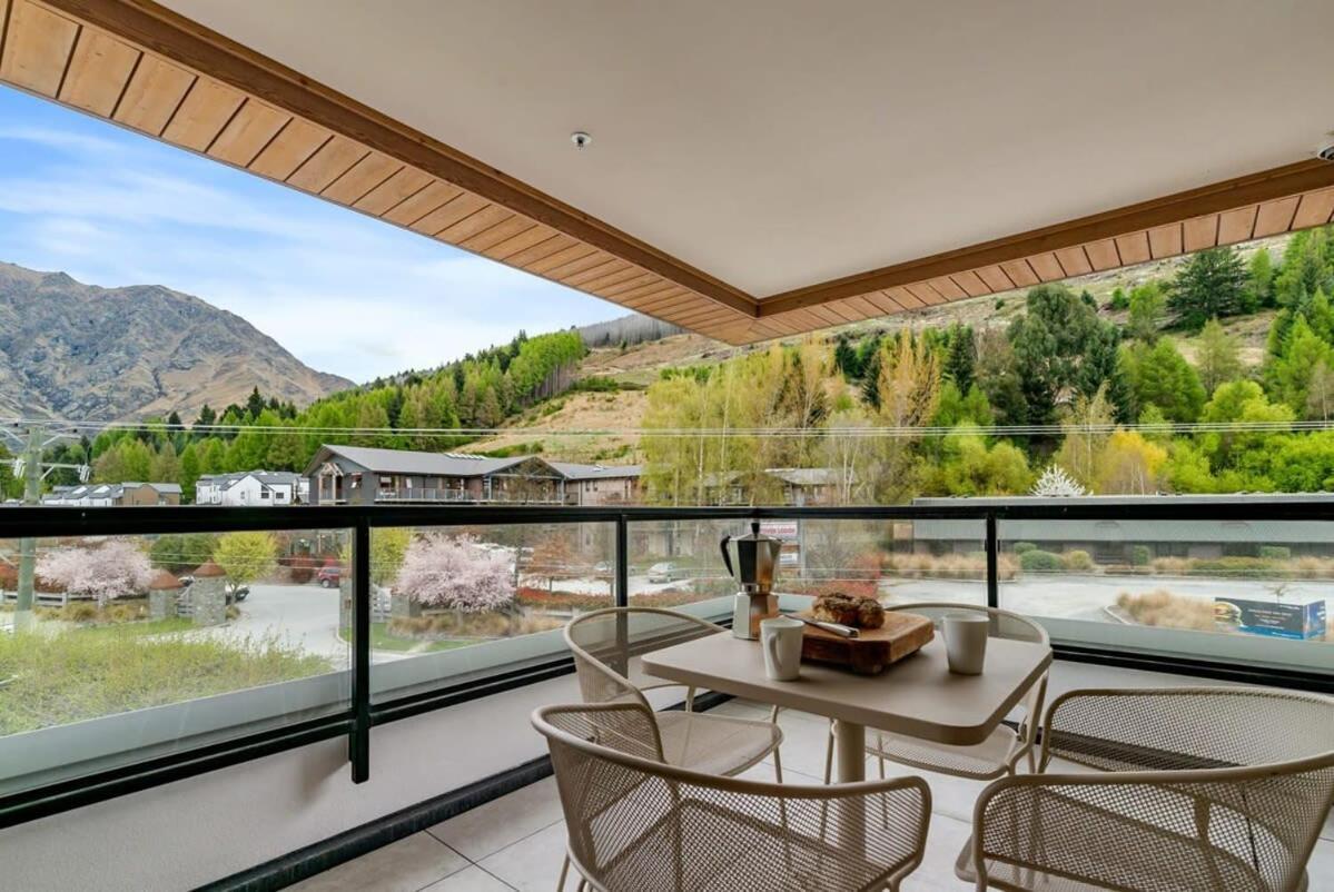 Coronet Base At La Residence Du Parc Queenstown Bagian luar foto